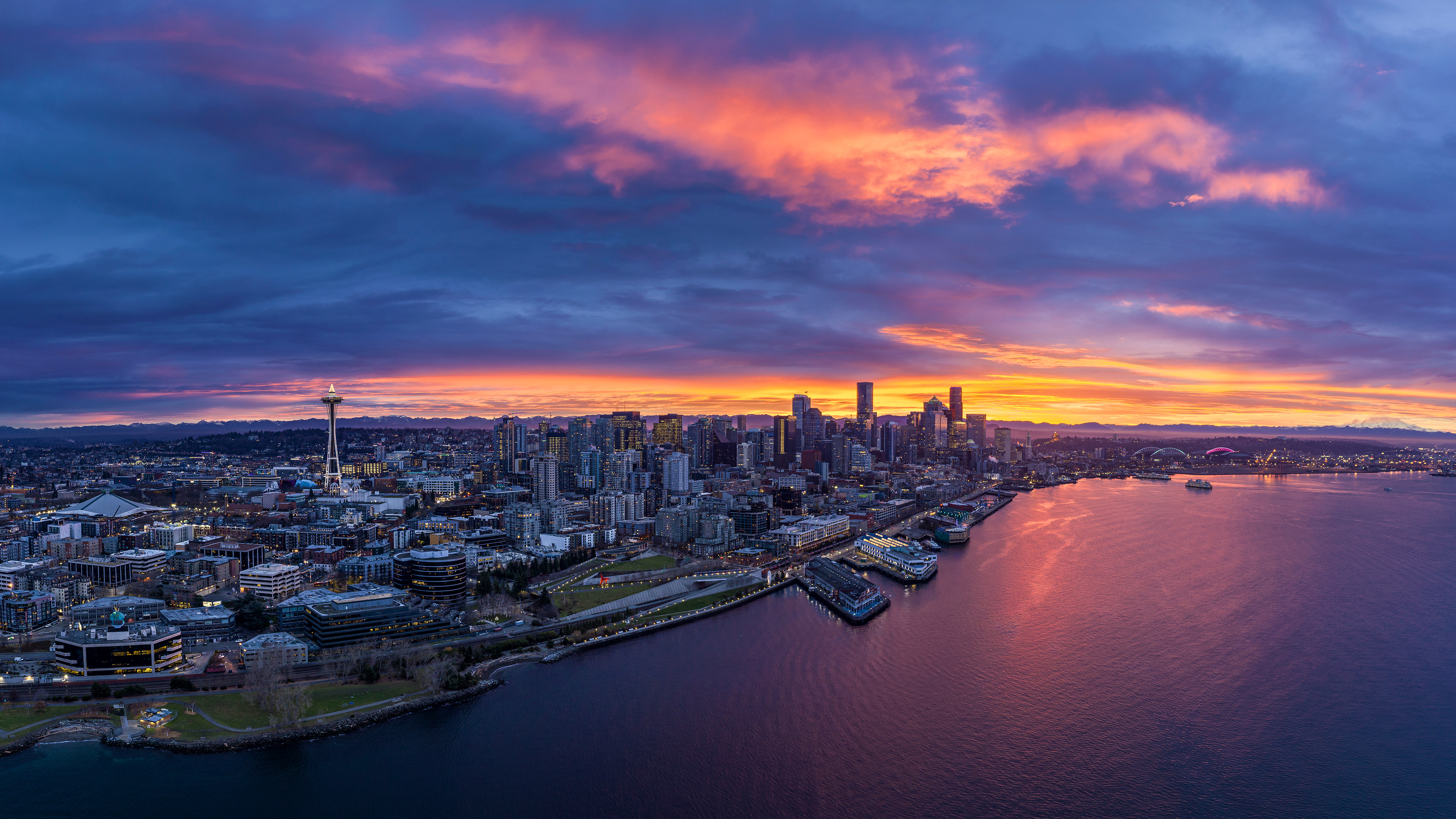 SeattleSunrise_ROW1229095485_UHD.jpg