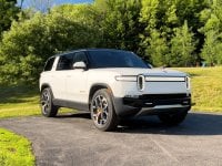 2023-Rivian-R1S-1-2048x1536.jpg